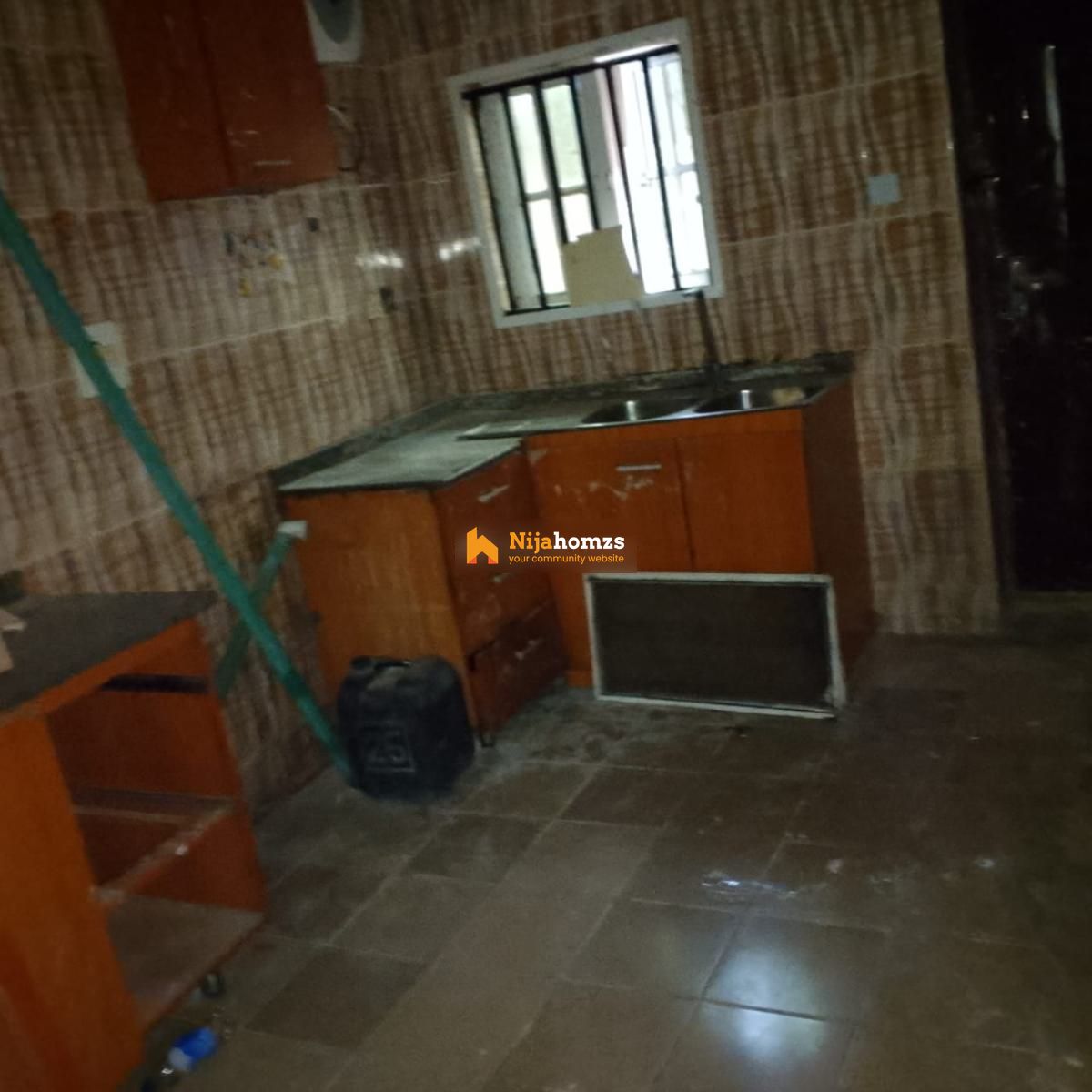 Thumbnail 13