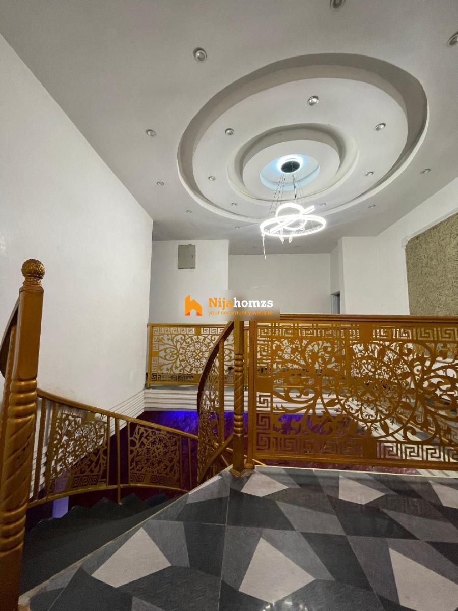 Thumbnail 10